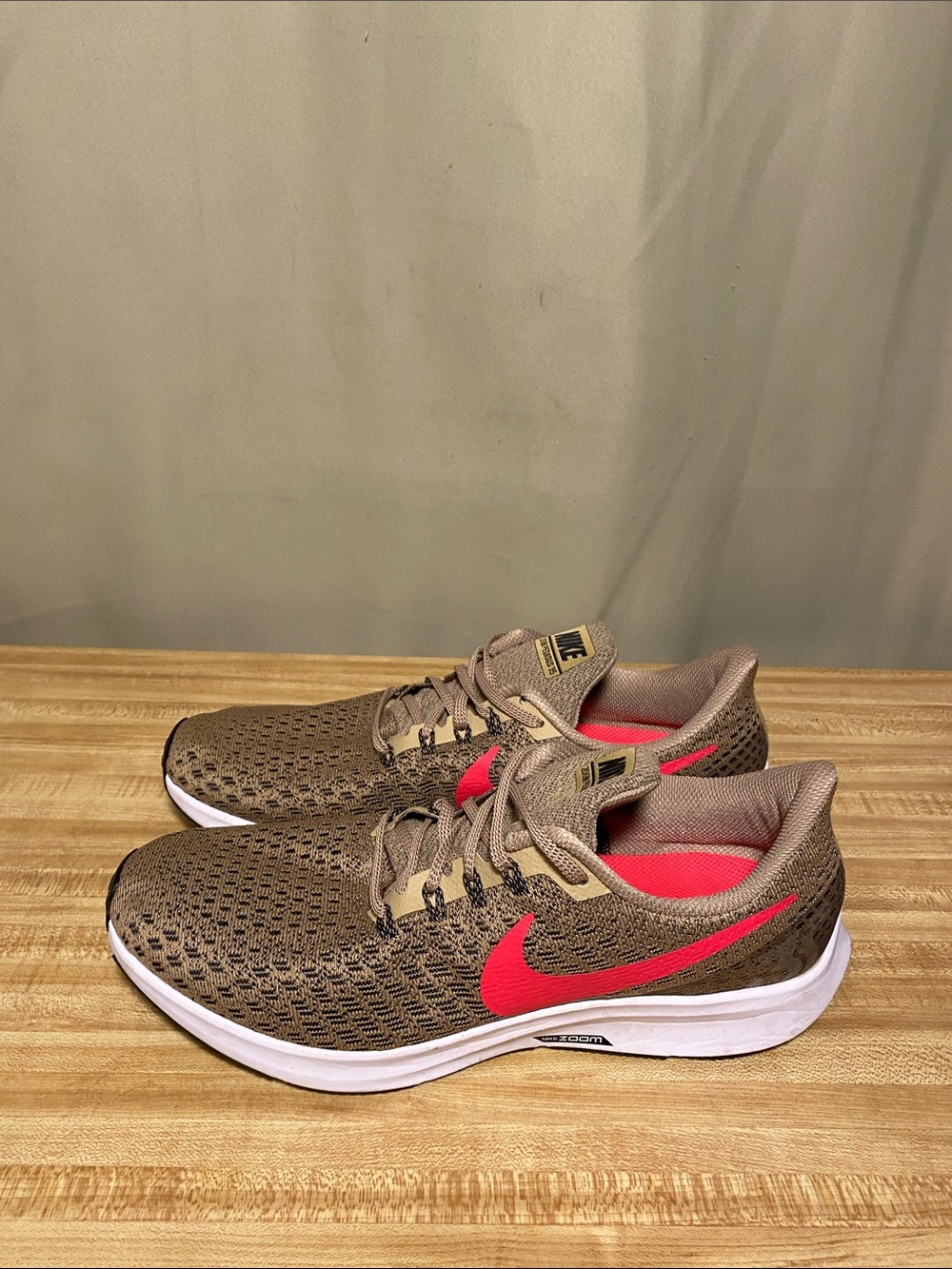 Nike Air Zoom Pegasus 35 Parachute Beige /Red Running Jogging Shoes Mens 11